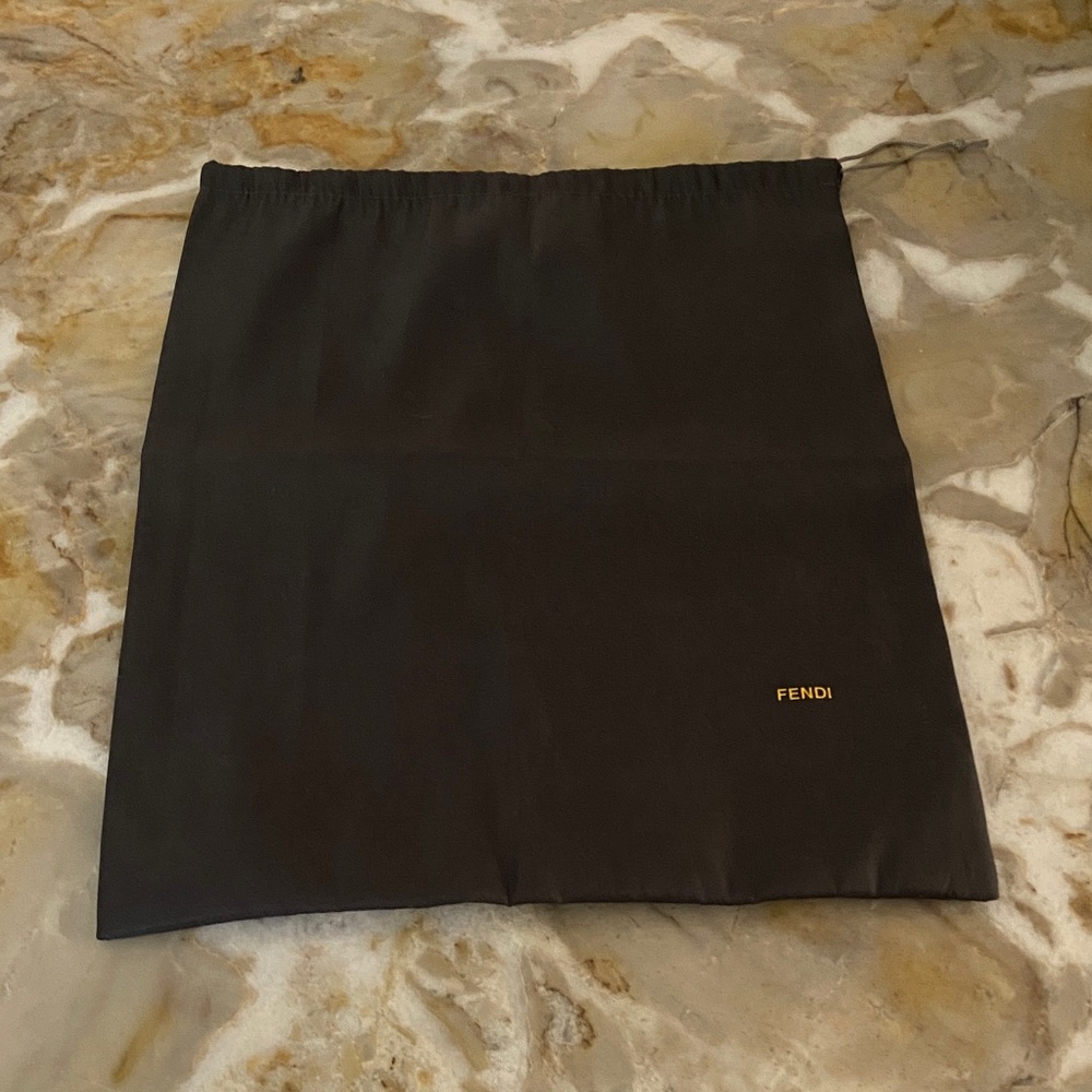 🧡 FENDI dust bag